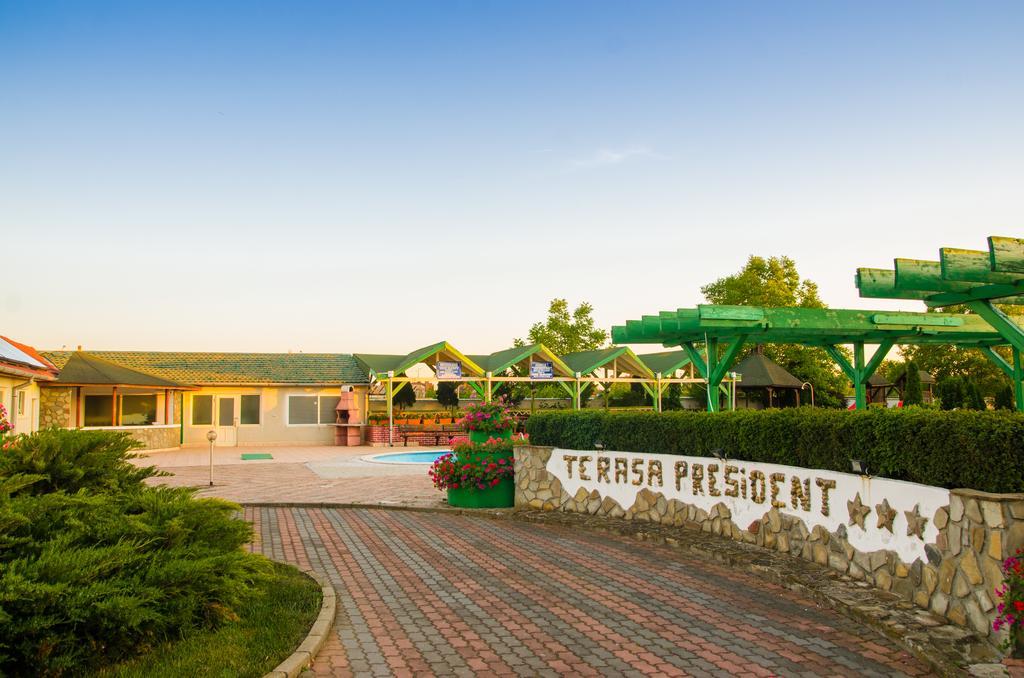Hotel President Arad Dış mekan fotoğraf